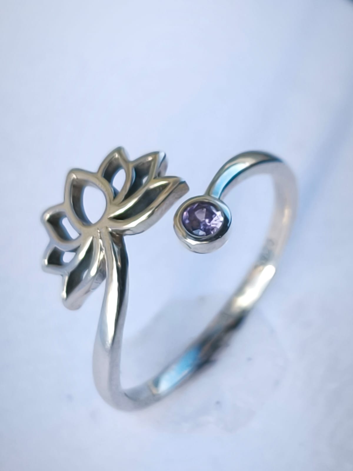 Anillo - Yumeng Jiang - Jiang Yan Li - Image 3