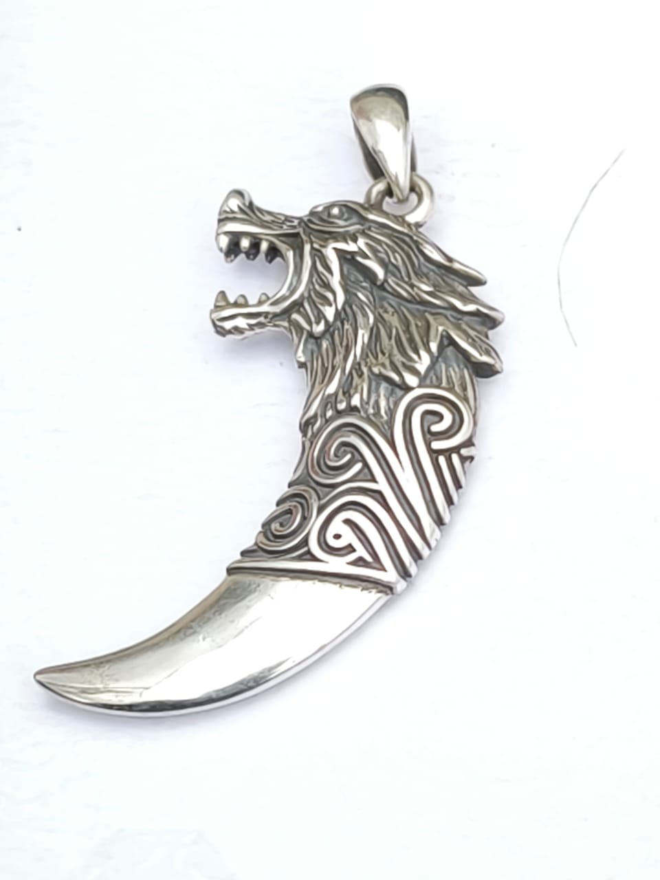 Dije Vikingo Colmillo de Lobo - Image 3