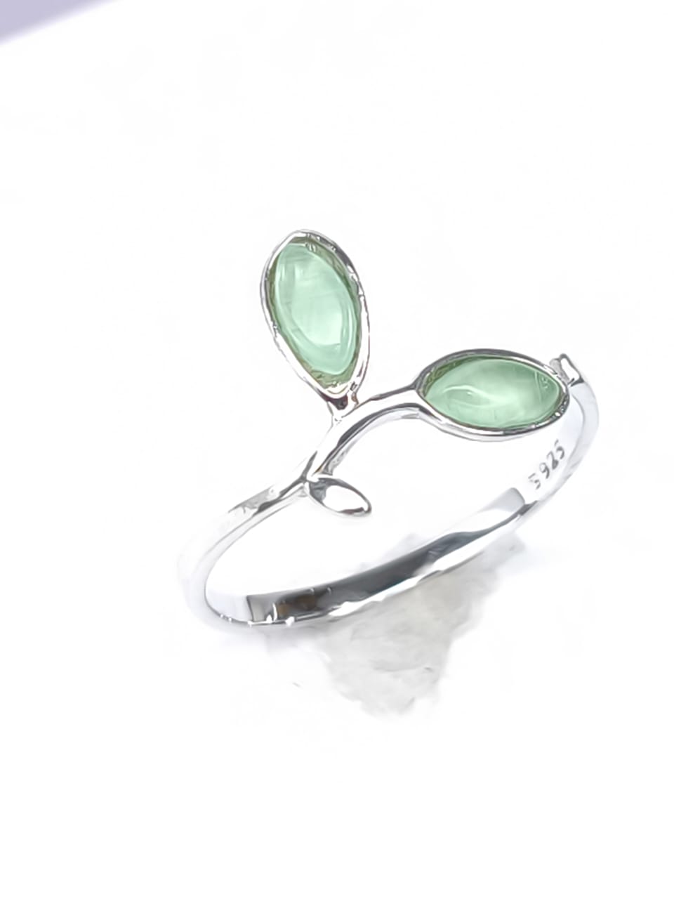 Anillo - Hojas de Jade