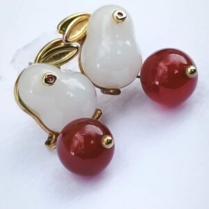 Aretes Conejo Resina Baño de Oro