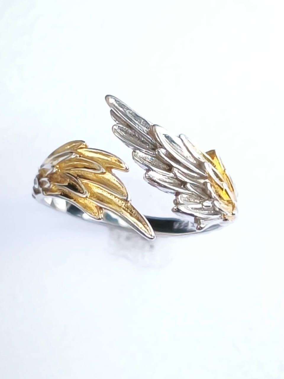 Anillo Historia - Alas de Ángel Doradas