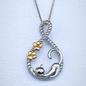 Dije Gato Con Flores