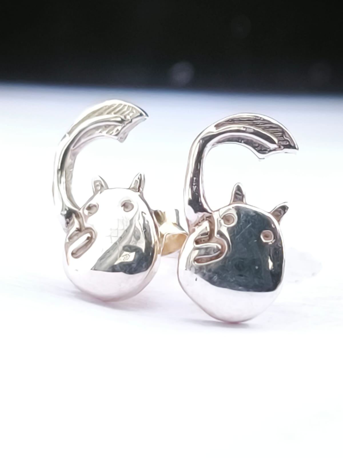Aretes - Totoro con Hojas